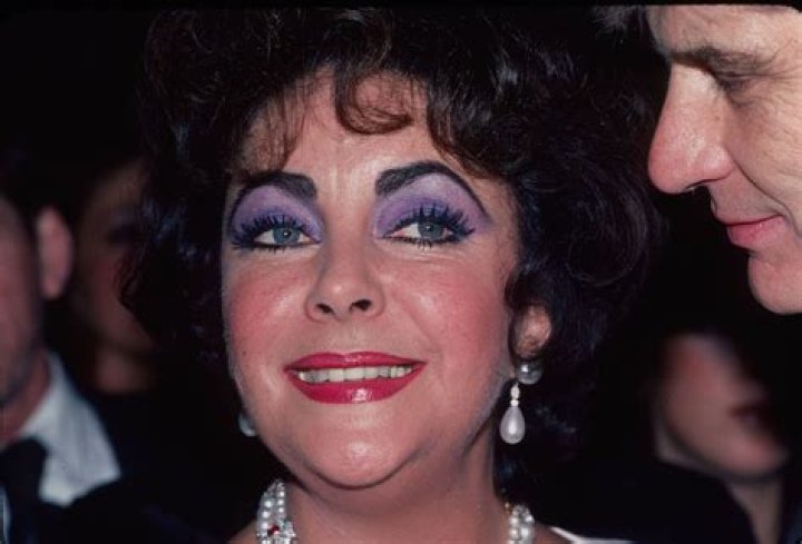 Channeling Elizabeth Taylor – Hollywood Life