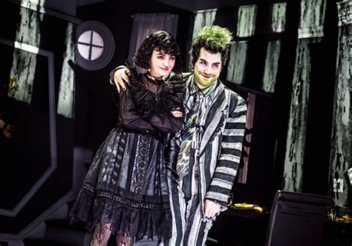 Channels Lydia From ‘Beetlejuice’ – Hollywood Life