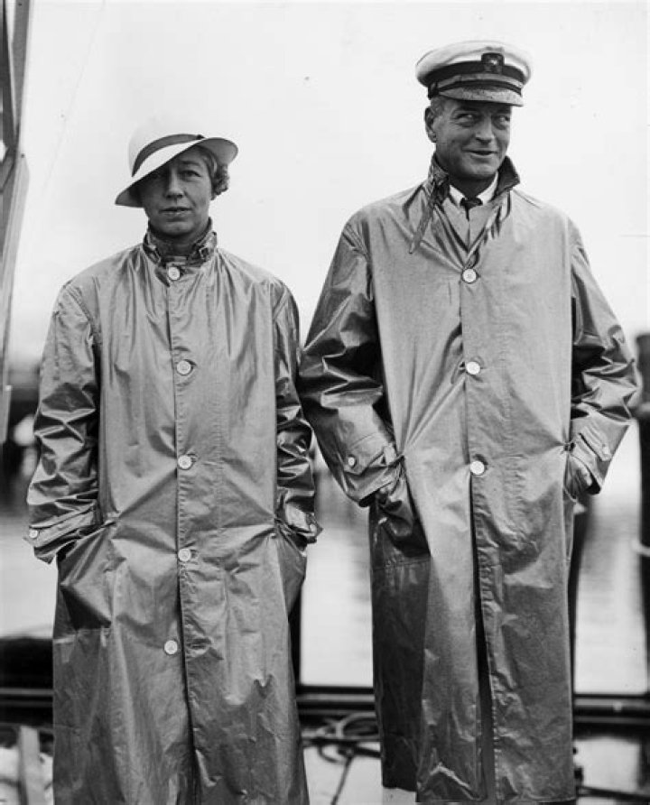 Charles Macintosh: 5 Things To Know About Raincoat Inventor & Today’s Google Doodle