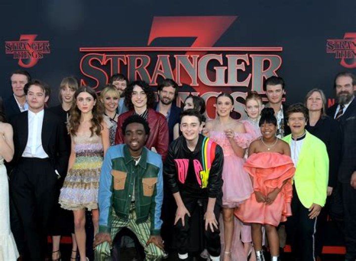 Chase Stokes Reveals He Auditioned To Play Steve On ‘Stranger Things’ – Hollywood Life