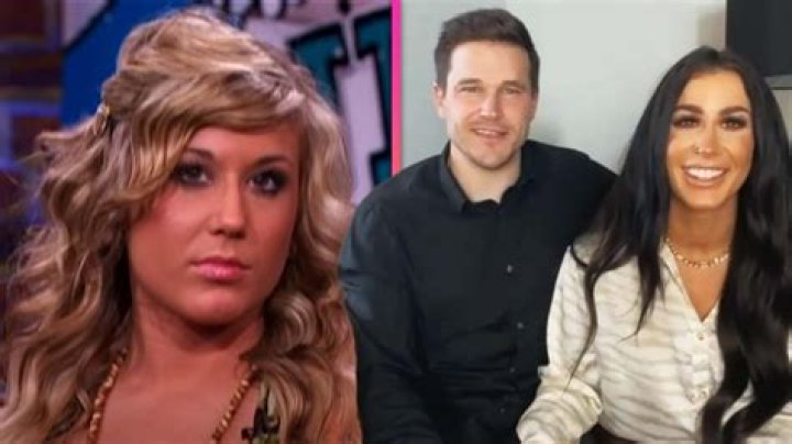 Chelsea Houska’s Husband Cole DeBoer Shows Off Buff Torso As Strips Down In Slow Mo — Watch