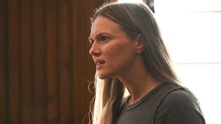 ‘Chicago P.D.’ Boss Breaks Down Upton & Halstead’s Divorce & If There’s Hope For Reconciliation (Exclusive) 