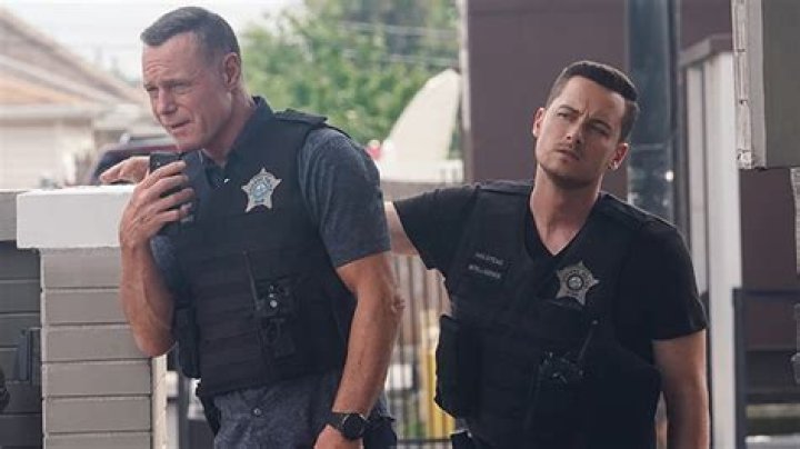 ‘Chicago P.D.’s Jason Beghe’s Reaction To Halstead’s Exit: Interview – Hollywood Life