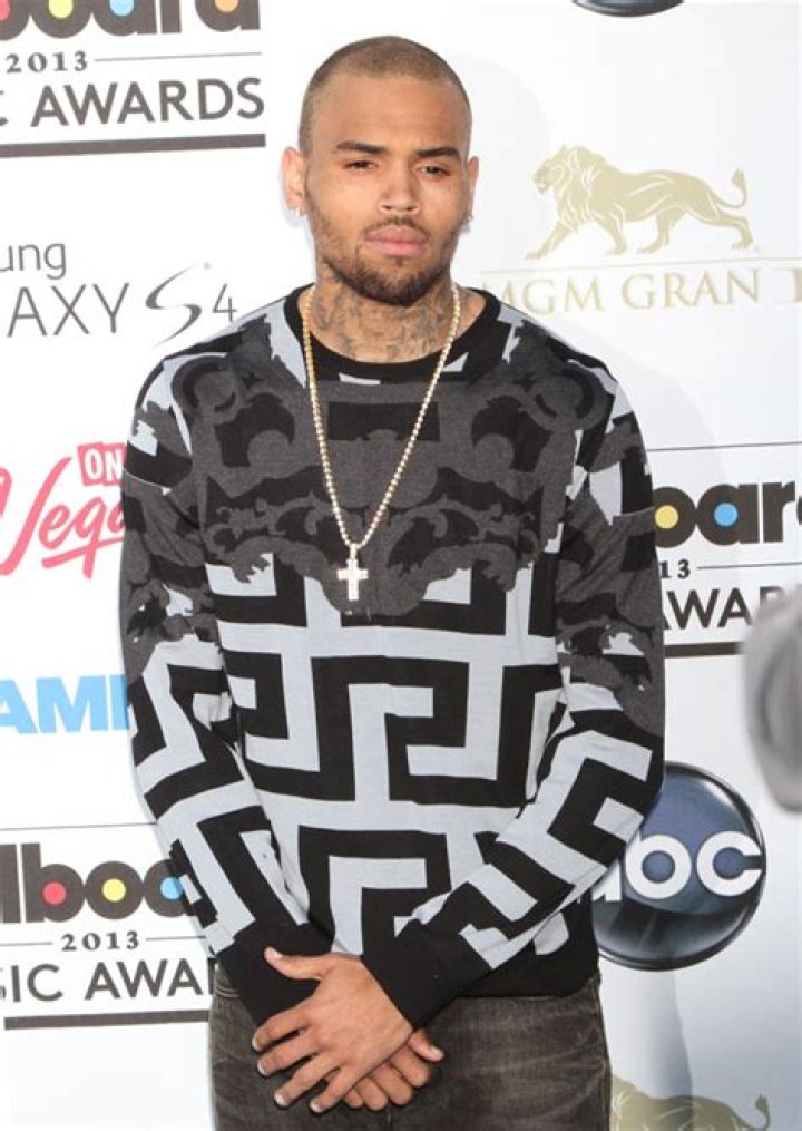 Chris Brown Disses Rihanna In ‘I’m Still’ — Everyone Has Slept With Her – Hollywood Life