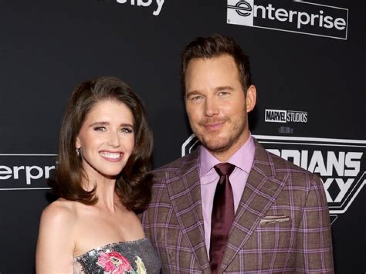 Chris Pratt & Katherine Schwarzenegger Can’t Stop Smiling While Out & About 3 Days After Wedding