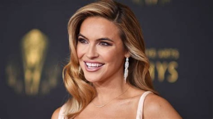 Chrishell Stause’s Hairstylist Reveals How To Get Her Curls – Hollywood Life