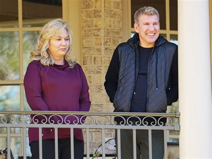 ‘Chrisley Knows Best’ Canceled After Todd & Julie Prison Sentence – Hollywood Life