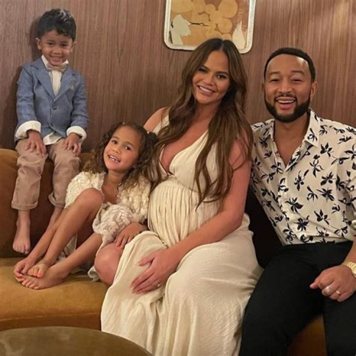 Chrissy Teigen Debuts Bump In First Photos While Shopping With Her Kids After Third Pregnancy Revealed