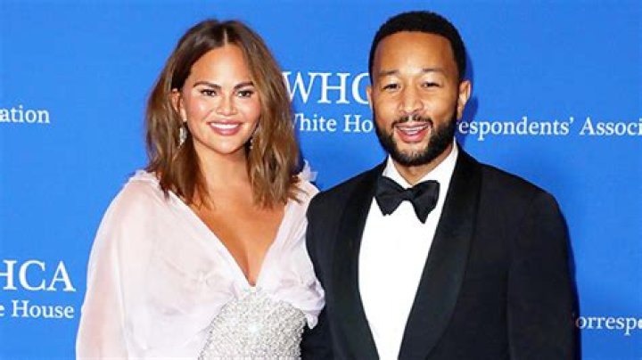 Chrissy Teigen Has Baby Via Surrogate; Her 4th Child With John Legend – Hollywood Life