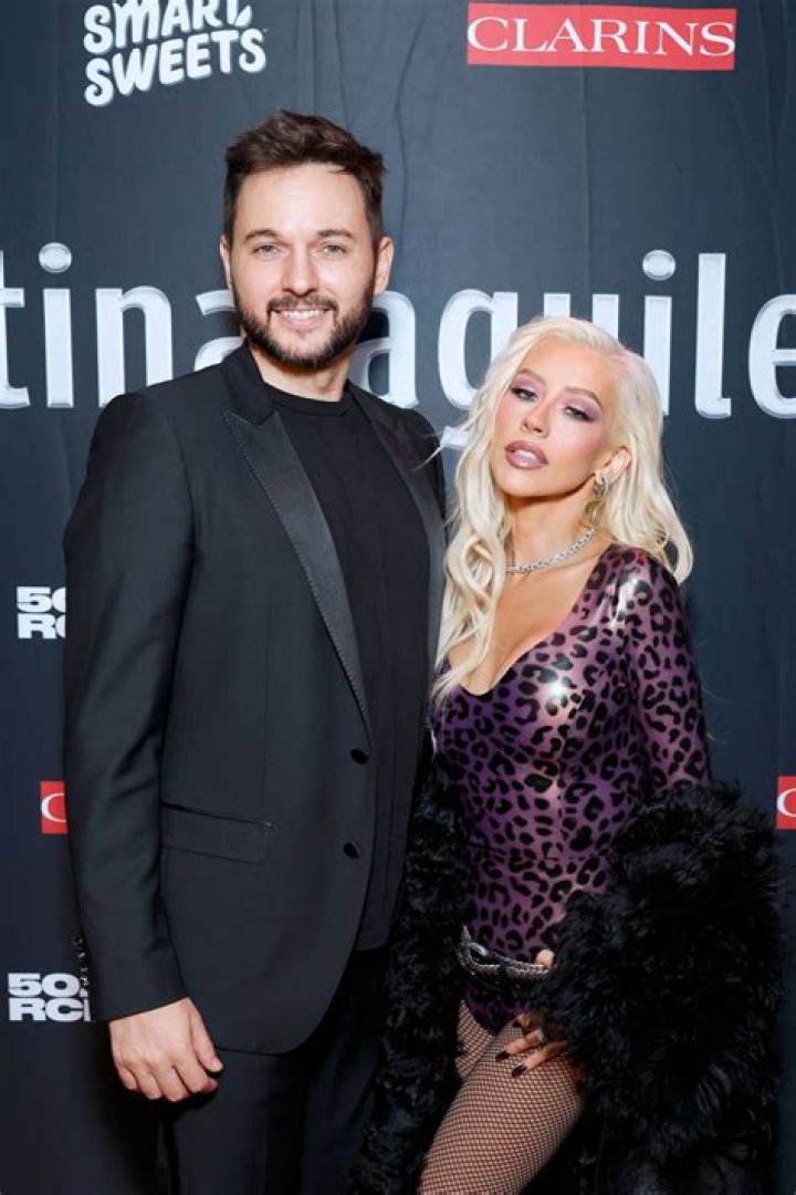 Christina Aguilera Kisses Fiancé Matthew Rutler In ‘Schitt’s Creek’-Themed 36th Birthday Tribute