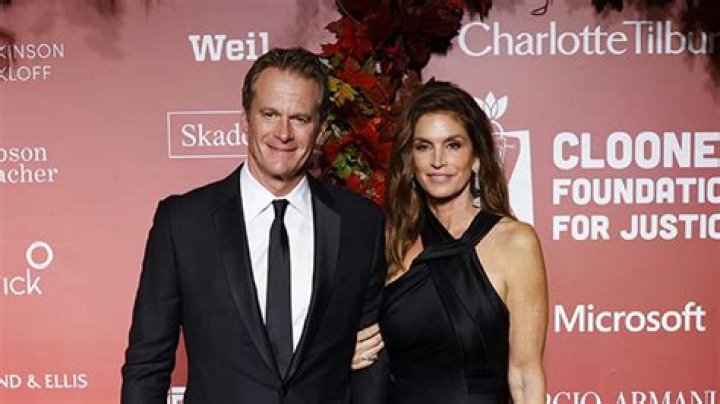 Cindy Crawford: Husband Posts Hot Bikini Pic After Unretouched Photo Goes Viral