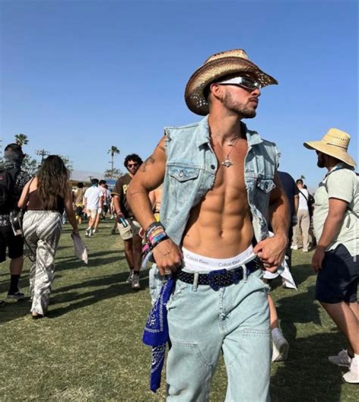 Coachella Men’s Fashion — See The Festival’s Hottest Hunks