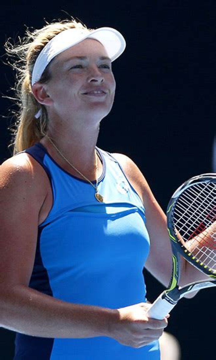 CoCo Vandeweghe Celebrity Profile – Hollywood Life