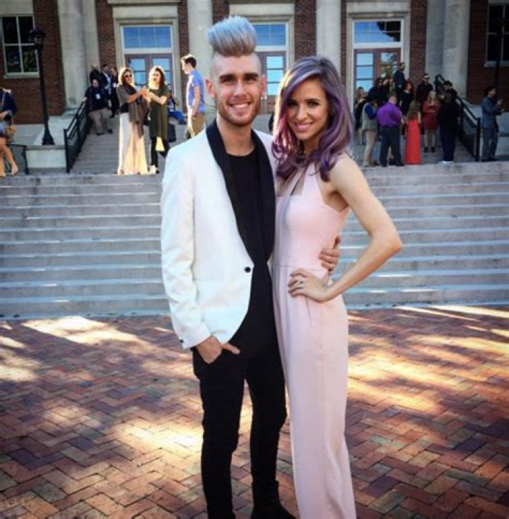 Colton Dixon: ‘American Idol’ Alum Reveals Why He & New Wife Saved Sex For Marriage
