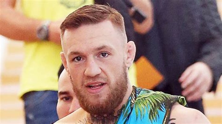 Conor McGregor Poses Shirtless In Tiny Underwear: Photo – Hollywood Life