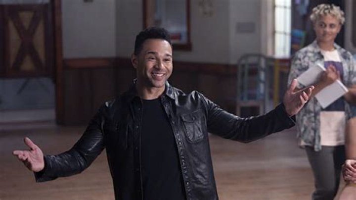 Corbin Bleu & Jason Earles Interview – Hollywood Life
