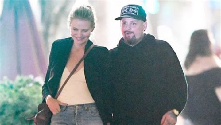Couple Secretly Welcomes Girl – Hollywood Life