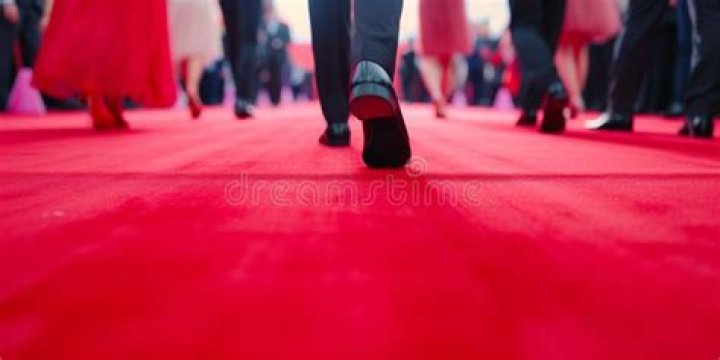 Couples Walking The Red Carpet — Photos – Hollywood Life
