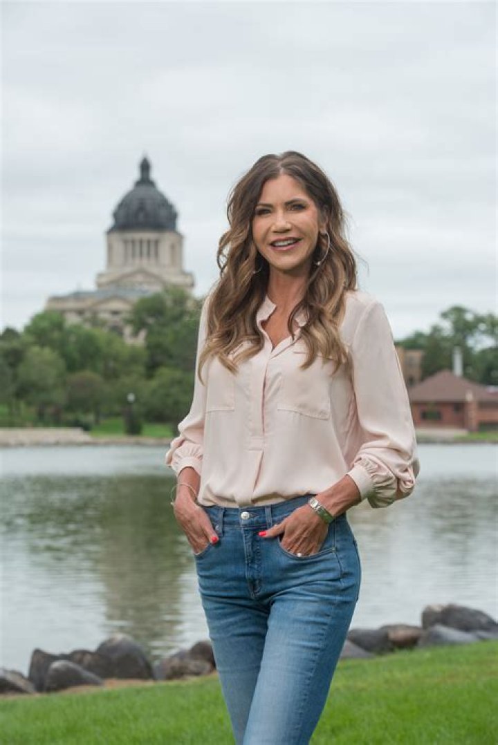 Cristie Schoen Cobb — SEE PICS