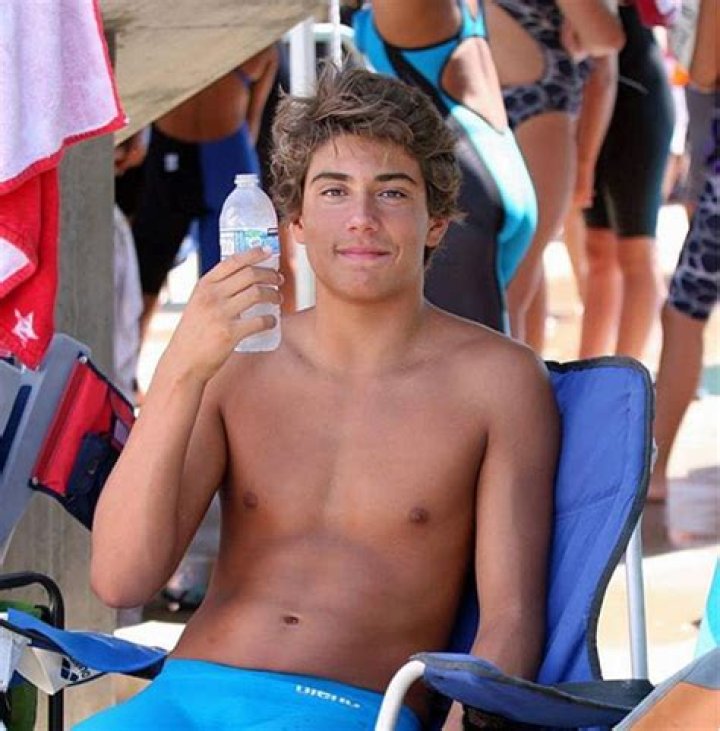 Damn Daniel Shirtless — See The Viral Superstar Lounging At The Beach After Blowing Up