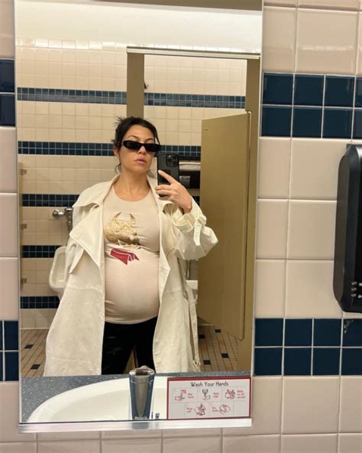 Danielle Bregoli Posts Baby Bump Selfies – Hollywood Life