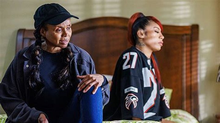 Debbi Morgan Talks Playing Her Mother – Hollywood Life