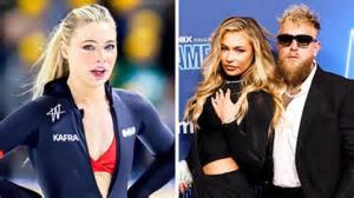 Delilah Belle Hamlin’s Wardrobe Malfunction: Shows Skin In Tight, Sheer Shorts