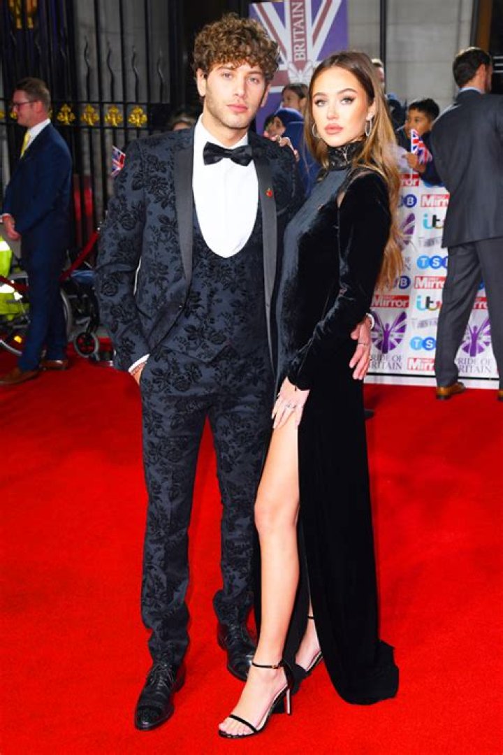 Delilah Hamlin & BF Eyal Booker Split: She Breaks Up With Him After 2 Years – Report