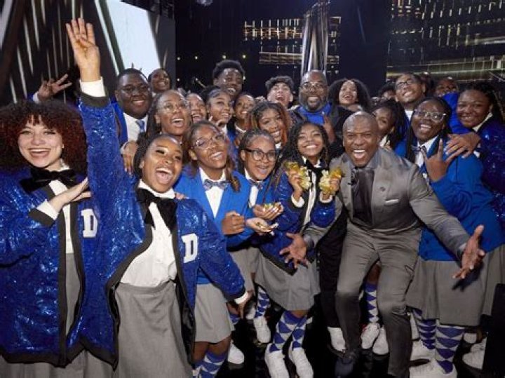 Detroit Youth Choir Gets Golden Buzzer On ‘AGT: All-Stars’: Recap – Hollywood Life