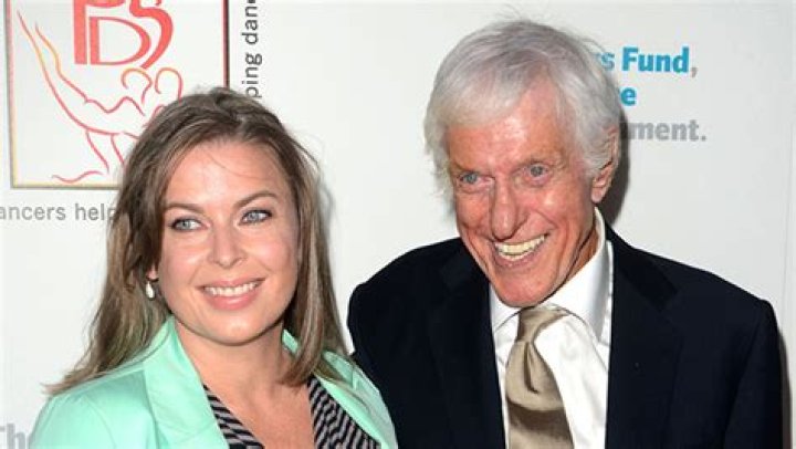 Dick Van Dyke Visits Disneyland With Wife Arlene: Photos – Hollywood Life