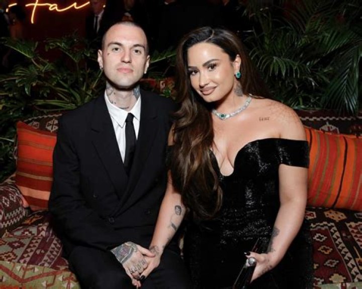 Did Demi Lovato Send Ashley Greene A Hateful E-mail While On Tour?