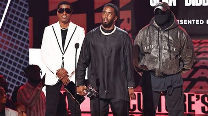 Diddy Thanks Cassie In BET Awards 2022 Speech With Yung Miami In Crowd – Hollywood Life