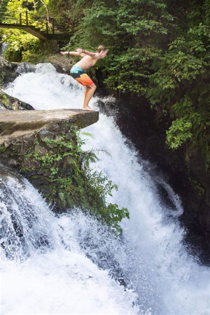 Drags Vivian Off Waterfall Jump – Hollywood Life