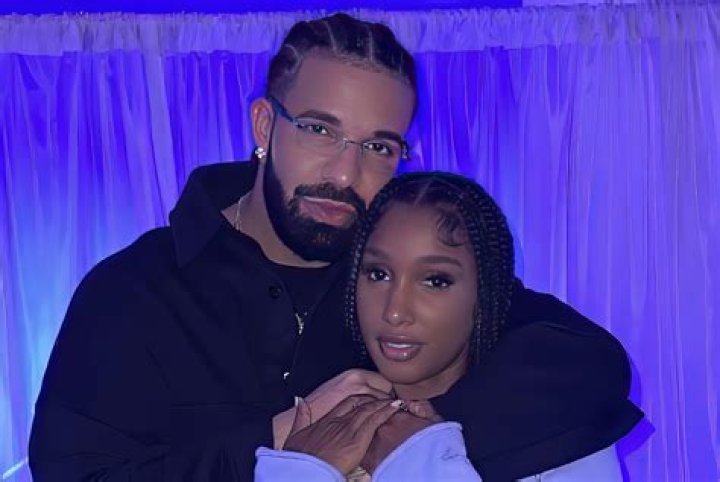 Drake & Ex Bernice Burgos Have Backstage Reunion: Photo – Hollywood Life