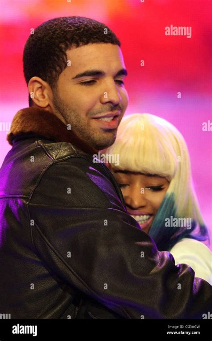 Drake & Nicki Minaj’s ‘Only’ Lyrics — He Begs Her To Hook Up On New Song – Hollywood Life