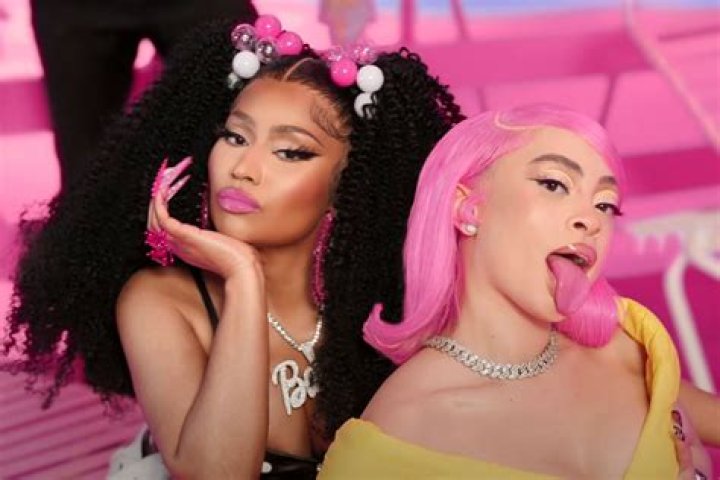 Drake Reunites With Nicki Minaj As She Celebrates The Drop Of Her New Single — See Sweet Selfie