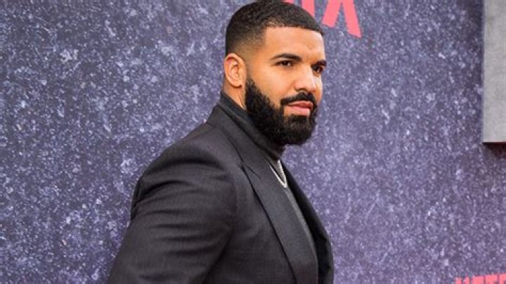 Drake Shows Off His Boxing Skills In New Working Video – Hollywood Life