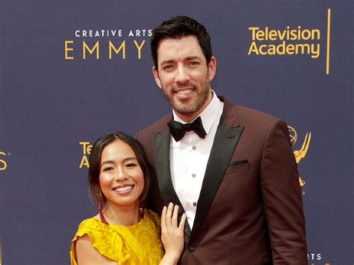 Drew Scott & Linda Phan — PICS