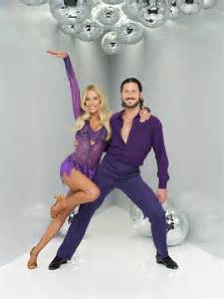 ‘DWTS’ Recap: One Couple Gets The 1st Perfect Score Of The Season & Another Is Eliminated