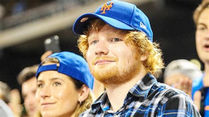 Ed Sheeran Takes Daughter To Beach With Wife Cherry: Photos – Hollywood Life