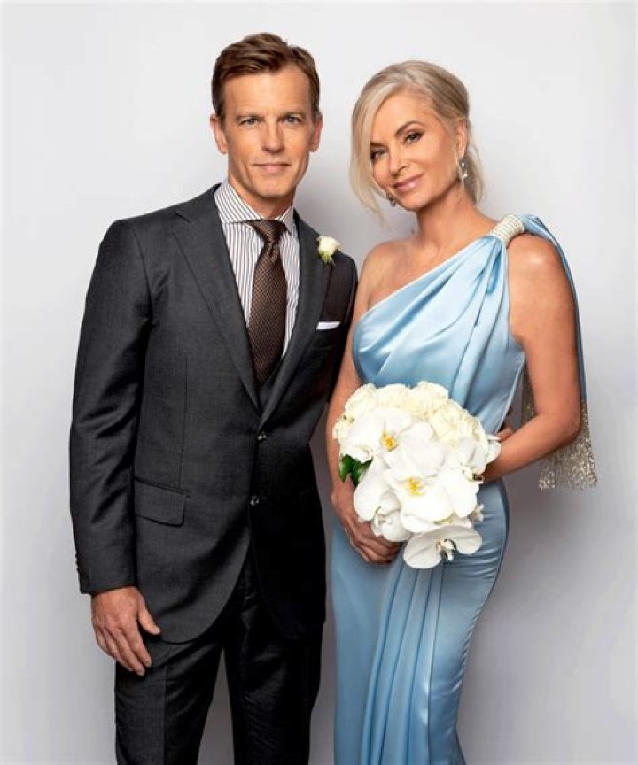 Eileen Davidson – Hollywood Life