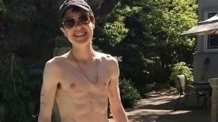 Elliot Page Shares 1st Shirtless Pic Since Coming Out As Transgender & He’s Ripped