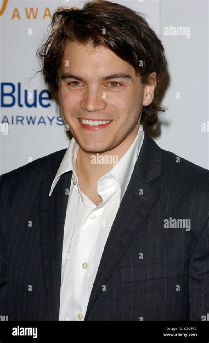 Emile Hirsch – Hollywood Life