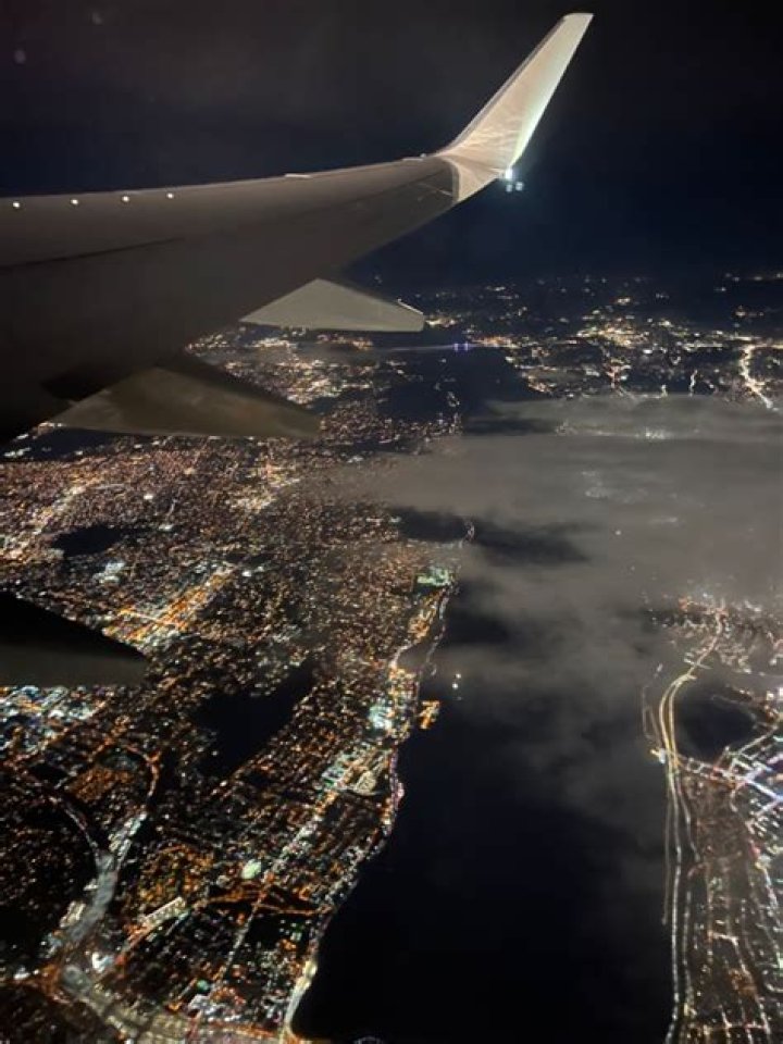 Emily Ratajkowski Breaks NYC’s ‘Refrain From Travel’ Suggestion & Catches A Flight At JFK – Pic