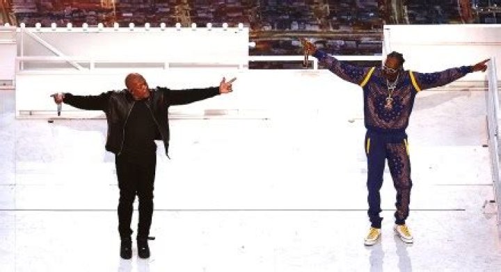 Eminem Honors Colin Kaepernick With Kneel During Super Bowl Halftime Show