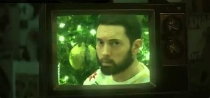 Eminem Makes Cameo In Pete Davidson & Jason Bateman’s ‘Stan’ Sketch – Hollywood Life
