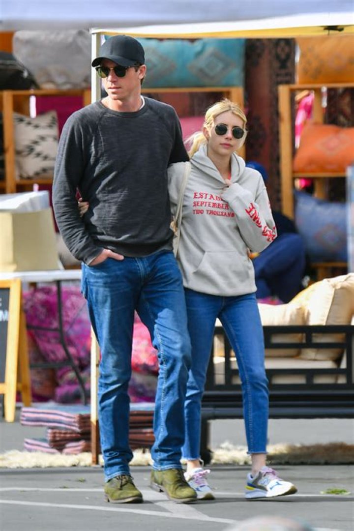 Emma Roberts, 29, Pregnant: Actress Expecting 1st Child With Garrett Hedlund, 35 — Report