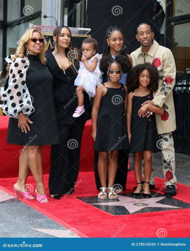 Eudoxie Mbouguiengue – Hollywood Life