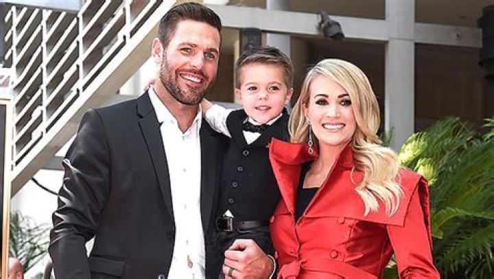 Facts About Her Children With Mike Fisher – Hollywood Life
