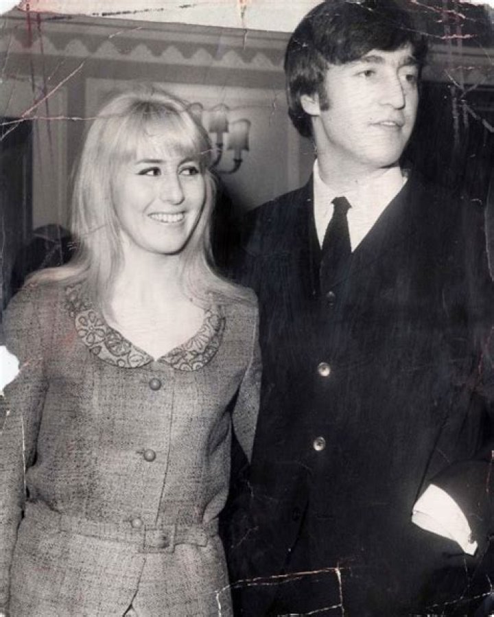 Facts On Marriages To Yoko Ono & Cynthia Lennon – Hollywood Life